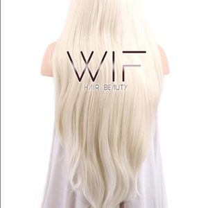 28" PLATINUM BLONDE LACE FRONT SYNTHETIC WIG